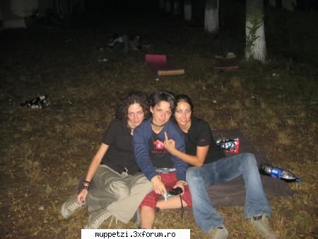 vara lui 2005:)planuri d vacanta:) - in amintirea vremurilor bune.la WH,costinesti - crazy muppetzi